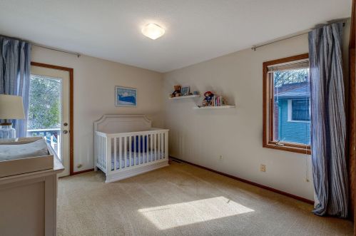 597 Holly Ave, Saint Paul MN 55102-2209 exterior