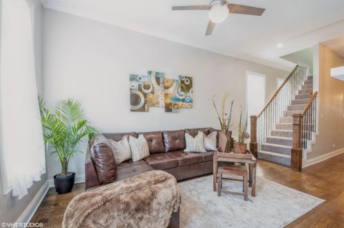 331 Washtenaw Ave, Chicago, IL 60612-3659