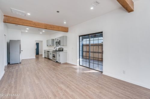 823 Arizona Ave, Tucson AZ  85705-7733 exterior