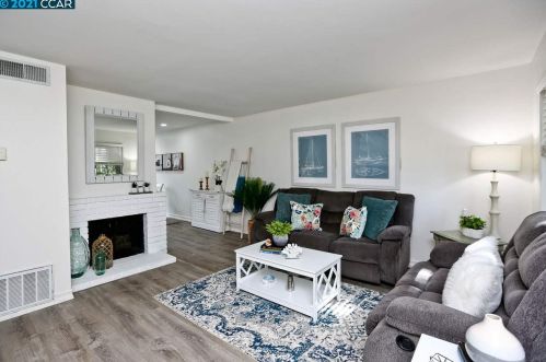 1531 Schenone Ct, Concord, CA 94521-5289