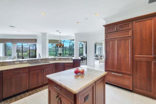 1483 Gormican Ln, Naples FL 34110-0921 exterior