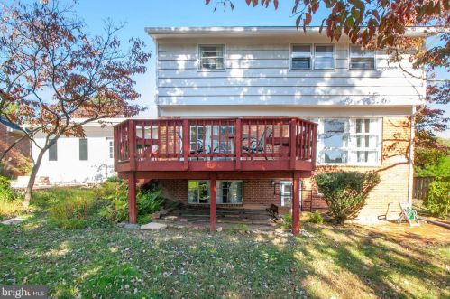 6843 Blue Star Dr, Mc Lean, VA 22101-5402