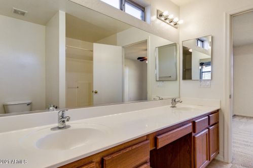 5906 32 Ave, Phoenix AZ 85017-4015 exterior