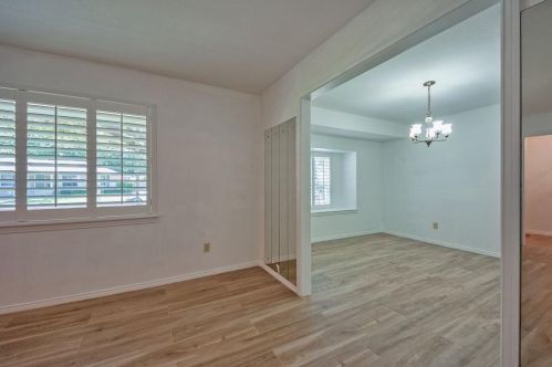 2664 Beechmont Dr, Dallas TX 75228-4224 exterior