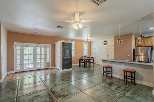 1070 Miles St, Tucson AZ 85719-6140 exterior