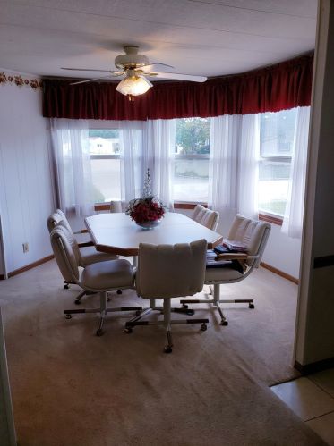 585 Huntsbridge Rd, Matteson IL 60443-2126 exterior