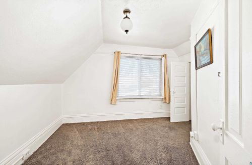 222 56 Ave, Duluth MN 55807-2308 exterior