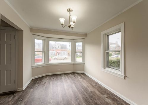 7806 Victoria St, Chicago, IL 60631-2294