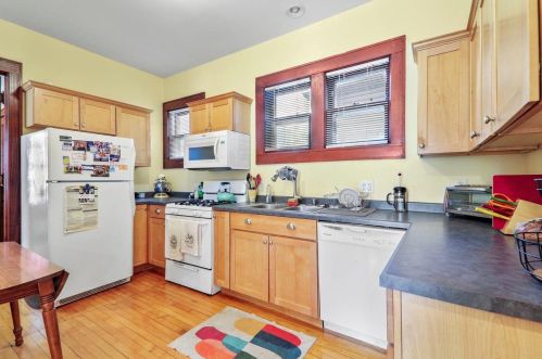 422 Baldwin St, Madison WI 53703-1746 exterior