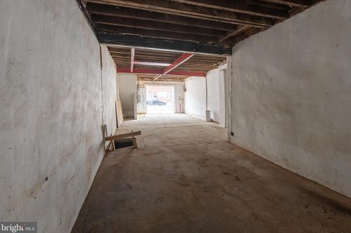 2320 2nd St, Philadelphia PA 19133-3303 exterior