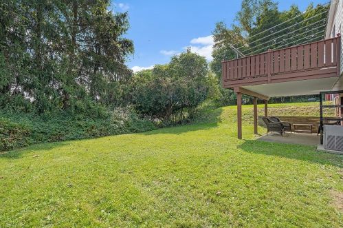 1664 Nash Ave, Pittsburgh PA 15235-2332 exterior