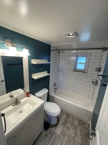 348 Moon Clinton Rd, Moon Twp PA  15108-2432 exterior