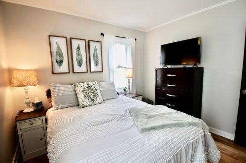 1908 118th St, Milwaukee WI  53226-2002 exterior