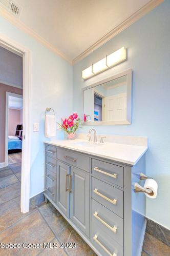 2390 Sykes Crk Dr, Merritt Island FL 32953-2954 exterior