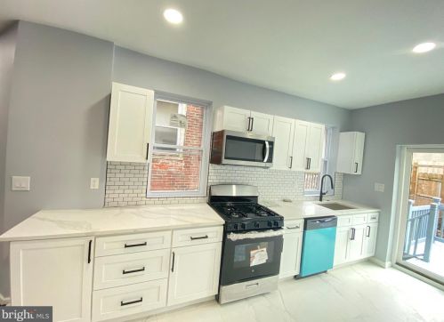 1655 Edgewood St, Philadelphia PA  19151-3912 exterior