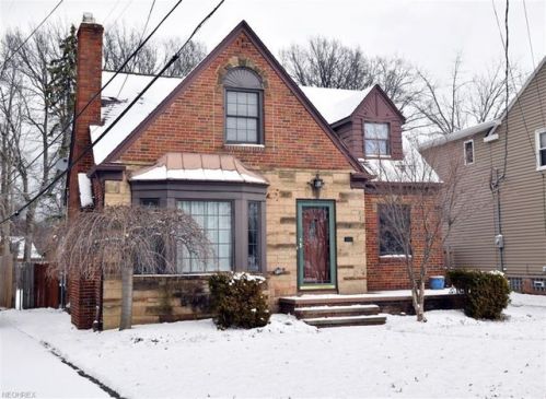 16000 Munn, Cleveland OH  44111-2035 exterior