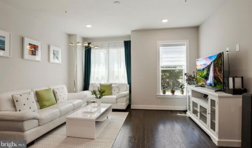 917 King Farm Blvd, Rockville MD 20850-6610 exterior