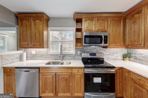 1455 Dodson Dr, Atlanta GA  30311-3213 exterior