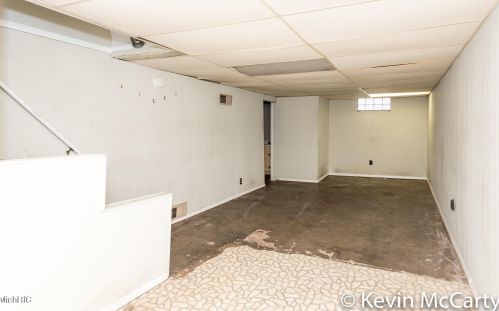 1718 Fremont Ave, Grand Rapids MI 49504-2839 exterior