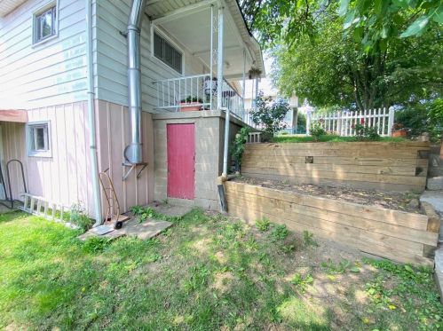 10052 Calvin St, Pittsburgh PA 15201-1144 exterior