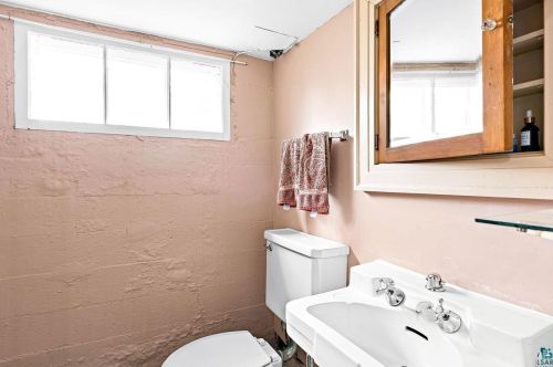 5305 Colorado St, Duluth MN 55804-1615 exterior