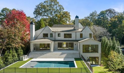 4682 Conway Dr, Atlanta GA 30327-3535 exterior