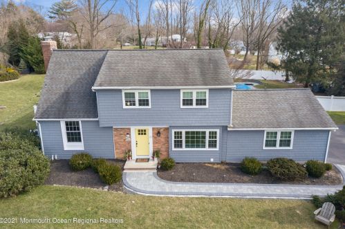 30 Cardinal Rd, Middletown NJ 07748-3262 exterior