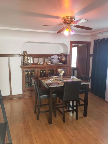 3870 22 St, Milwaukee WI 53206-1460 exterior