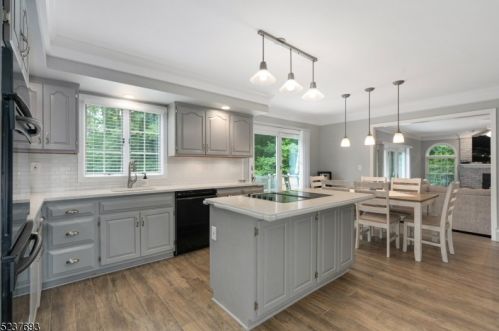 75 Hidden Glen Dr, Sparta NJ  07871-3843 exterior