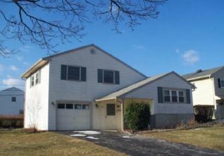 1865 Robin Way, Bethlehem, PA 18018-1429