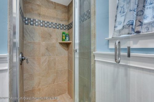 518 7 Ave, Belmar NJ 07719-2212 exterior