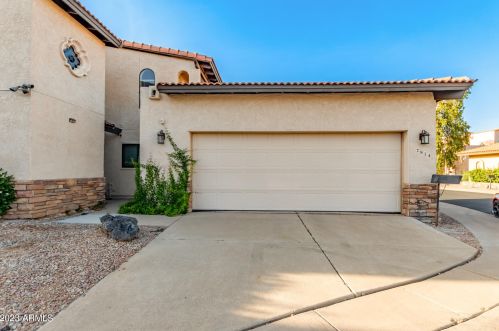 7814 21st Ln, Phoenix AZ  85021-4913 exterior