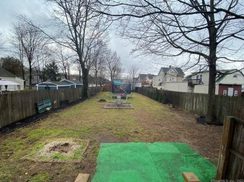 13 Franklin St, Wallingford CT 06492-4115 exterior