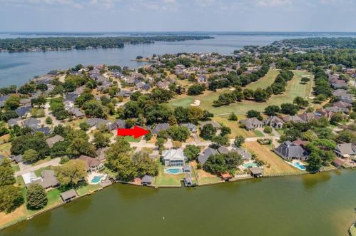 141 April Waters Dr, Montgomery TX 77356-8831 exterior