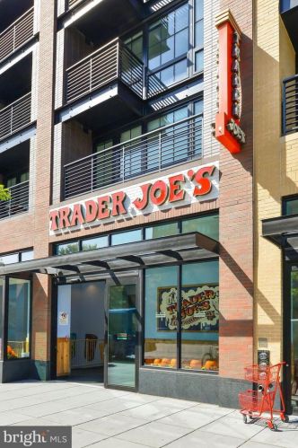 1354 Euclid St, Washington DC 20009-4814 exterior