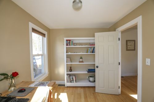 5 Perkins St, Concord NH 03301-4520 exterior