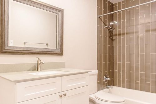 1302 52nd St, Austin TX  78723-3070 exterior