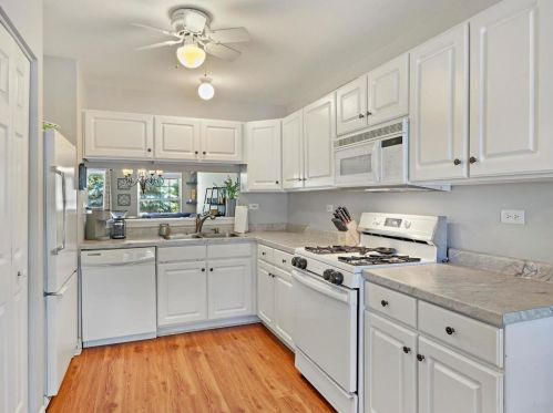 217 Mistwood Ln, Bull Valley IL 60014-4589 exterior