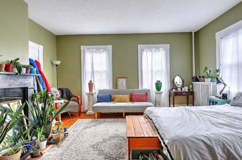 69 Arnold St, Providence RI 02906-1065 exterior