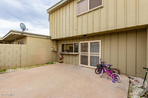 2035 Elm St, Phoenix AZ 85033-1101 exterior