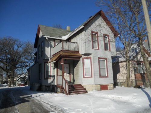 2035 Holton St, Milwaukee, WI 53212-3366