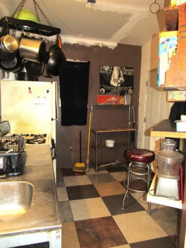 234 Arabella St, Pittsburgh PA 15210-2002 exterior