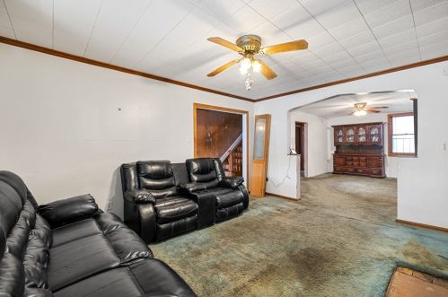 1828 Middle St, Pittsburgh PA 15215-2719 exterior