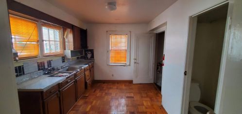 4050 41, Milwaukee WI 53221-1039 exterior