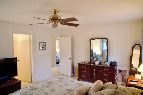 1252 Edinborough Dr, Meskegon MI 49441-5326 exterior