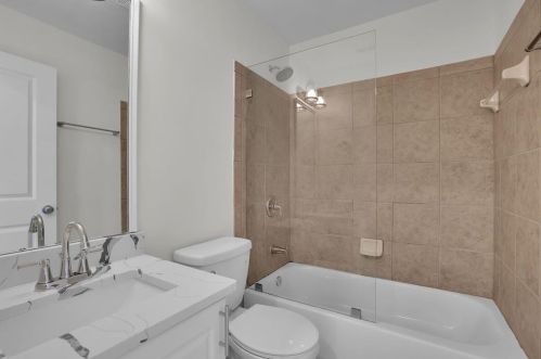 2199 Collins Dr, Atlanta GA  30318-1217 exterior