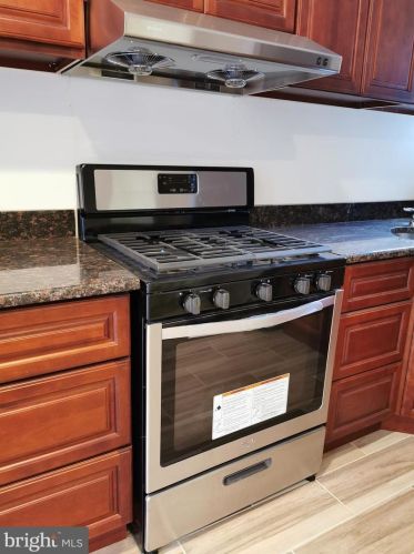 1513 Bouvier St, Philadelphia PA 19140-3535 exterior