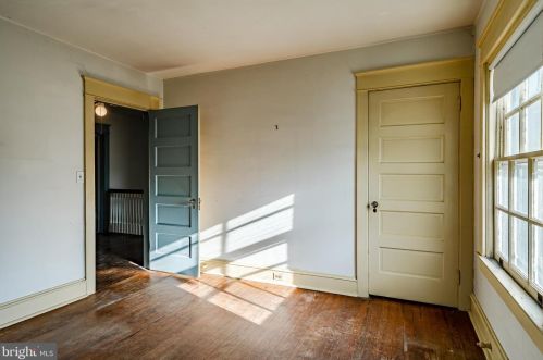 56 Glen Riddle Rd, Media PA 19063-5349 exterior