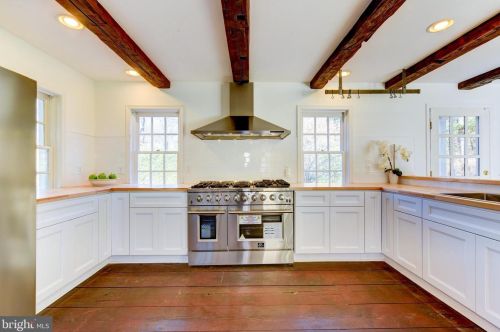 140 Quaker Rd, Princeton NJ 08540-4819 exterior