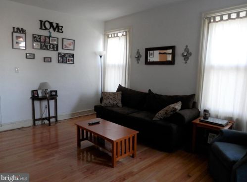 113 Walnut Ave, Ardmore PA 19003-2104 exterior